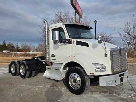 2022 Kenworth T880