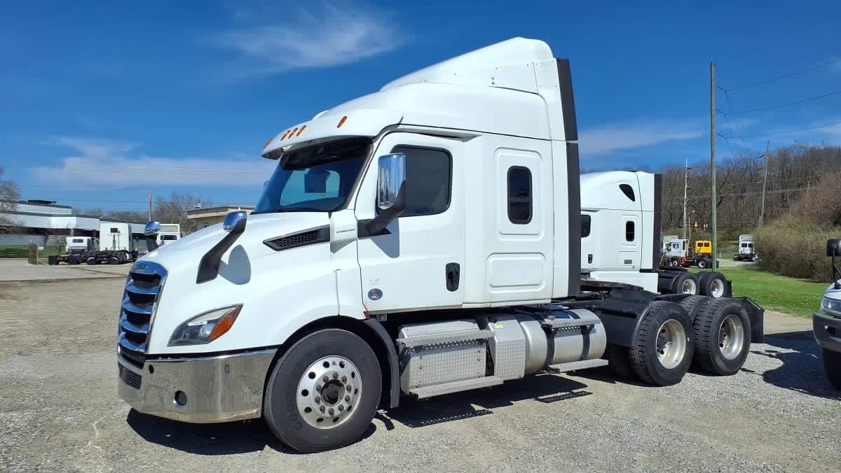2020 Freightliner Cascadia