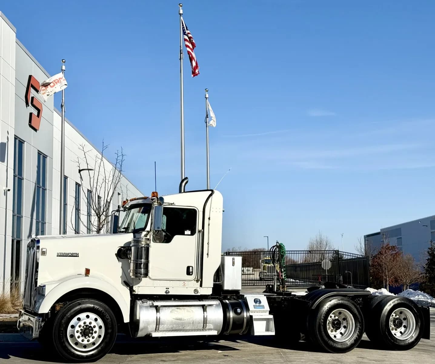 2020 Kenworth W900