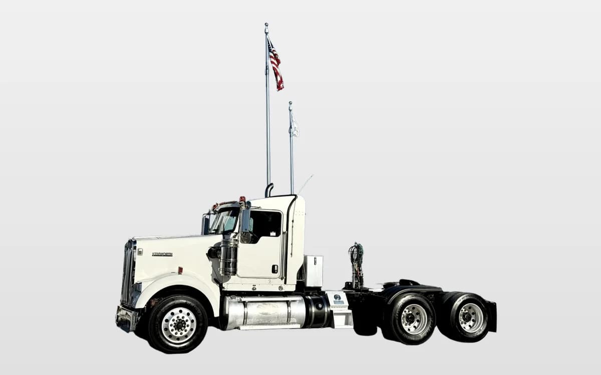 2020 Kenworth W900