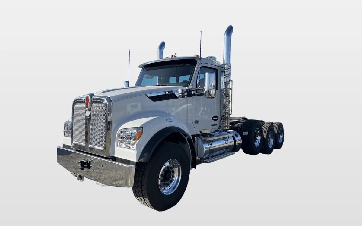 2027 Kenworth T880