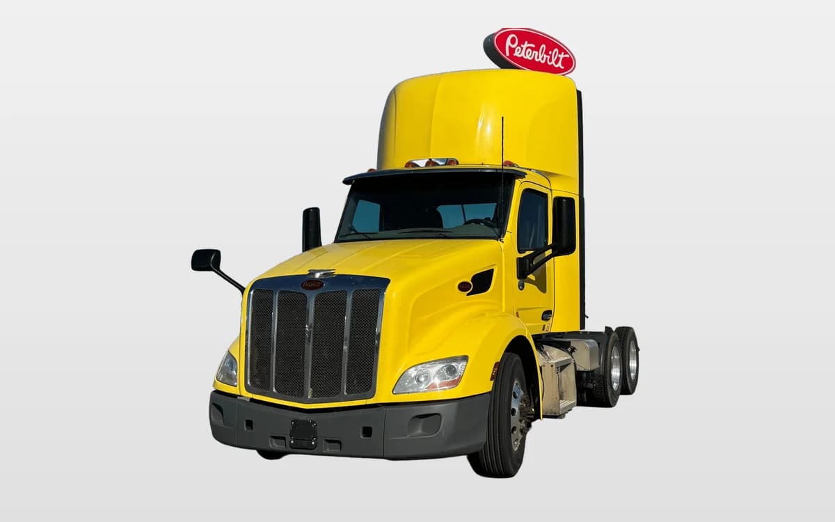 2021 Peterbilt 579 in City