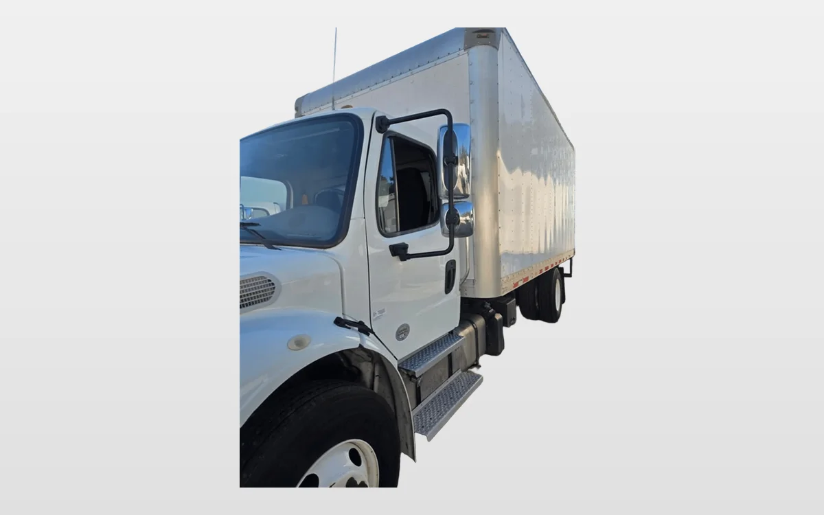 2018 Freightliner M2 106