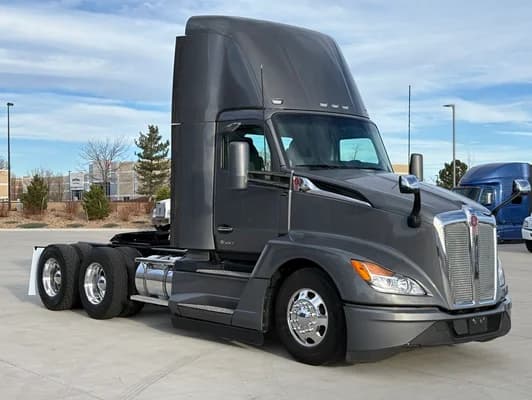 2024 Kenworth T680