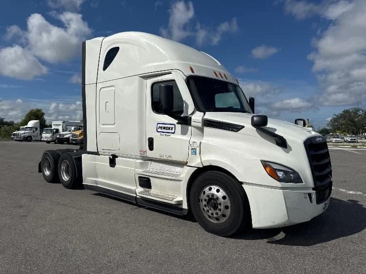 2022 Freightliner Cascadia