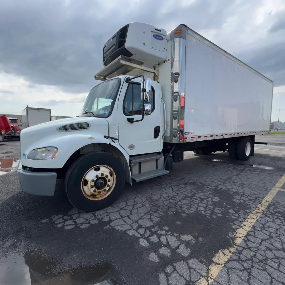 2019 Freightliner M2 106