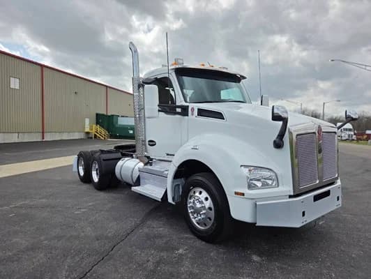 2021 Kenworth T880
