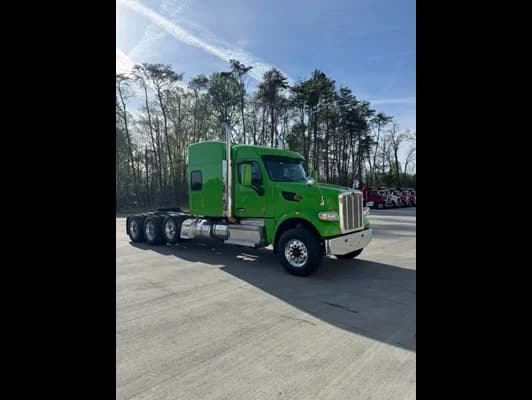 2021 Peterbilt 567