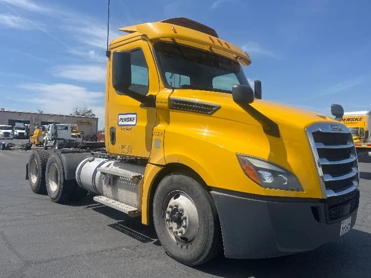 2020 Freightliner Cascadia