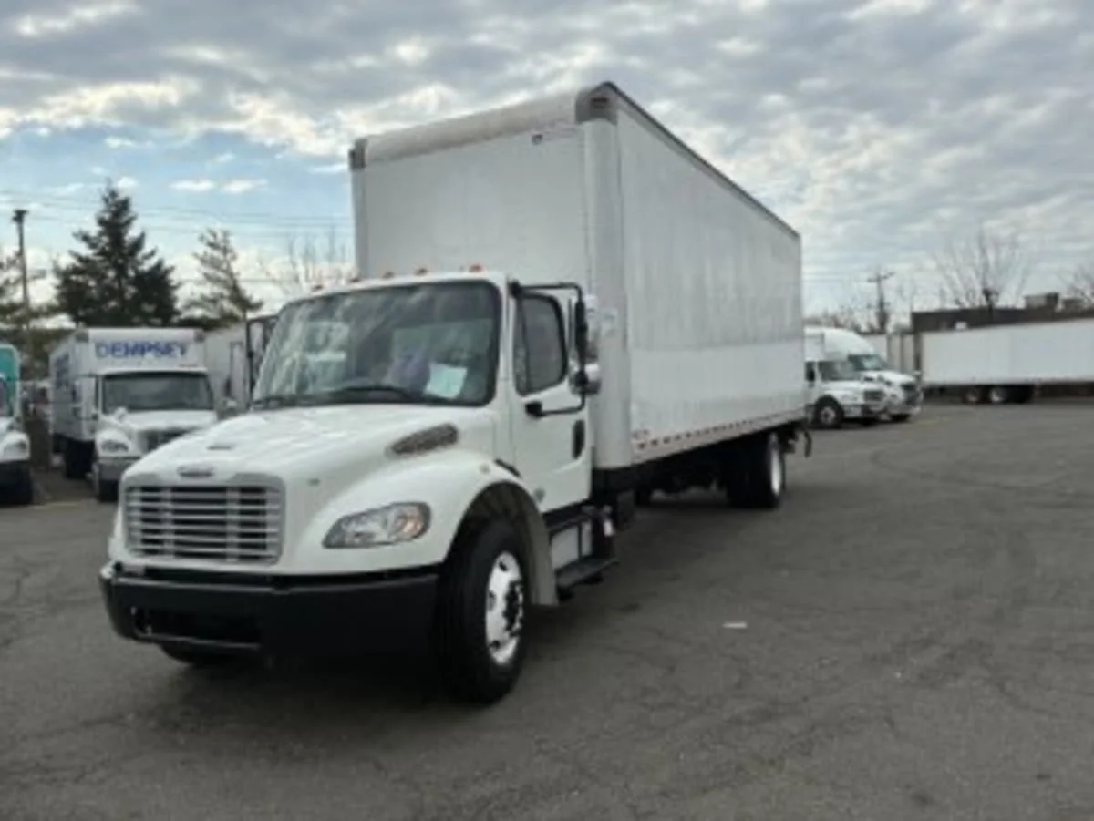 2017 Freightliner M2 106