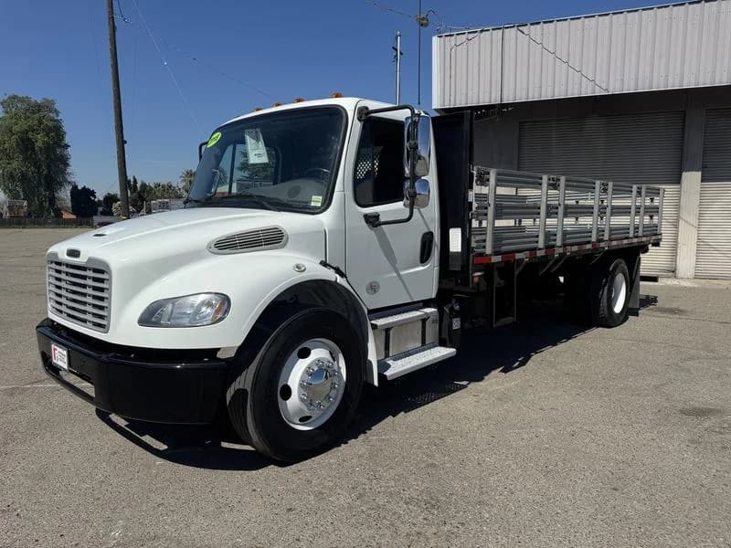 2018 Freightliner M2 106