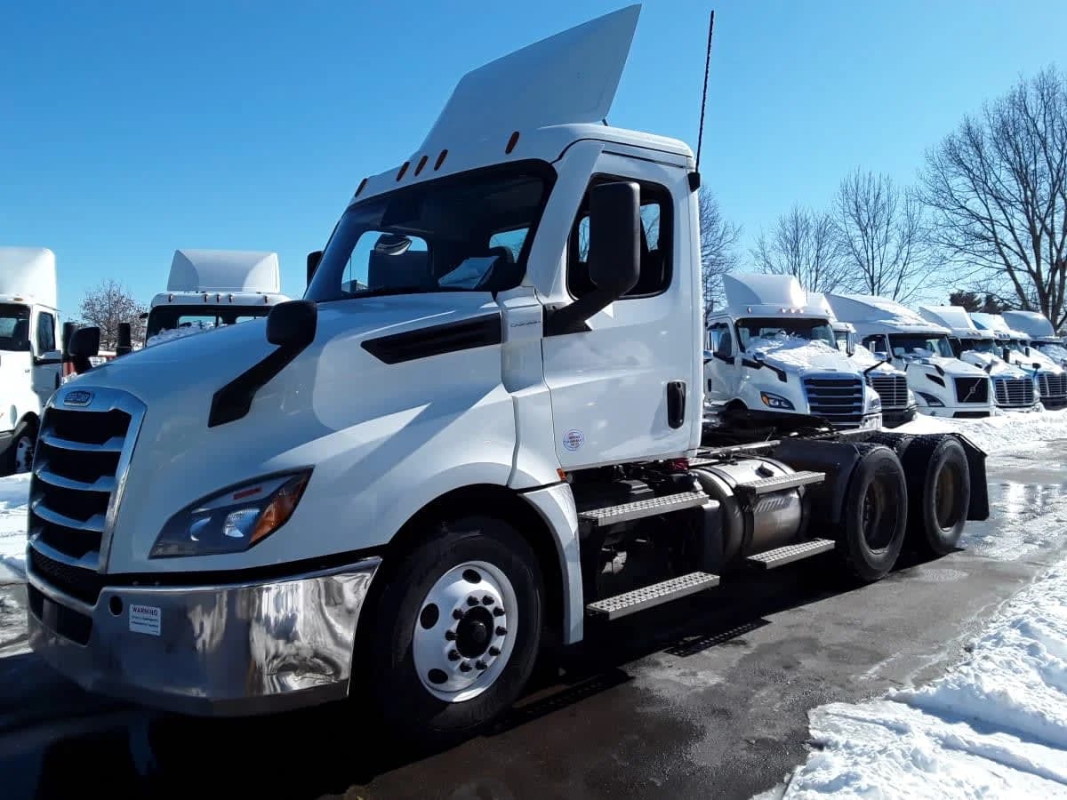 2020 Freightliner Cascadia
