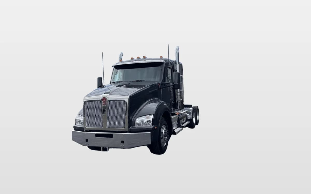 2027 Kenworth T880 in Normal, IL