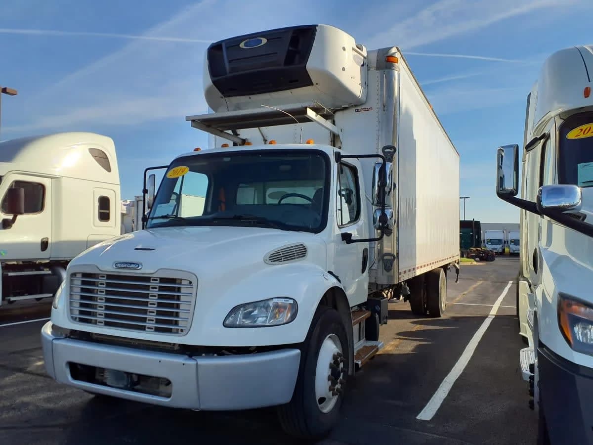 2019 Freightliner M2 106