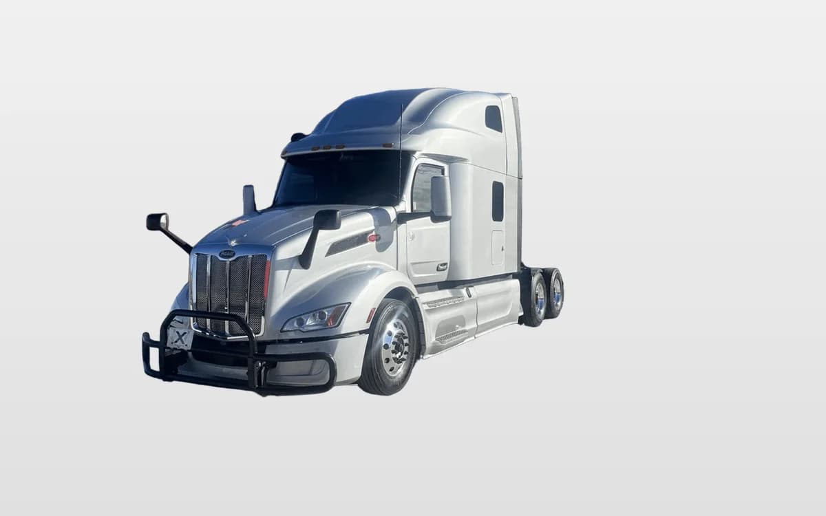 2023 Peterbilt 579