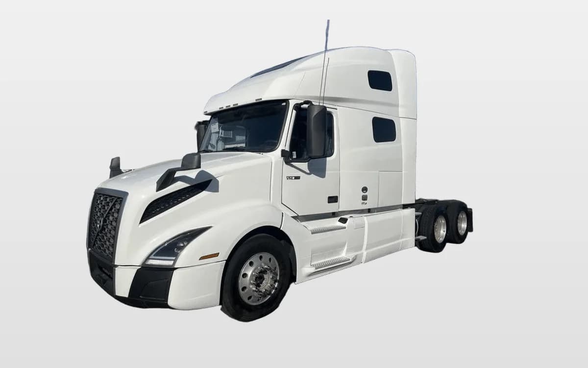 2020 Volvo VNL 760 in Sauk Rapids