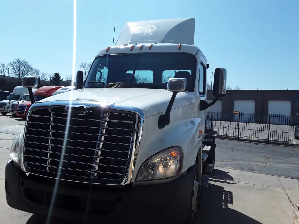 2016 Freightliner Cascadia