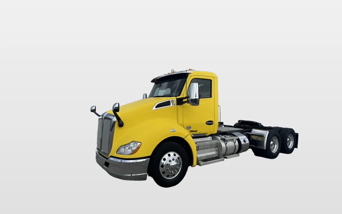 2015 Kenworth T680 in Champaign, IL
