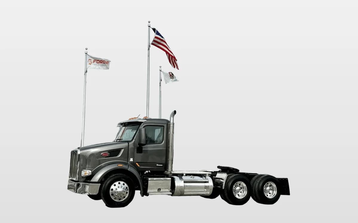 2022 Peterbilt 567