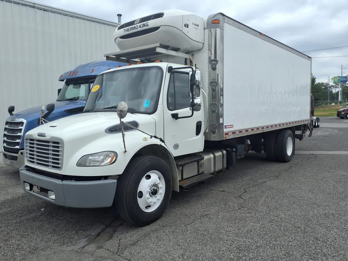 2019 Freightliner M2 106