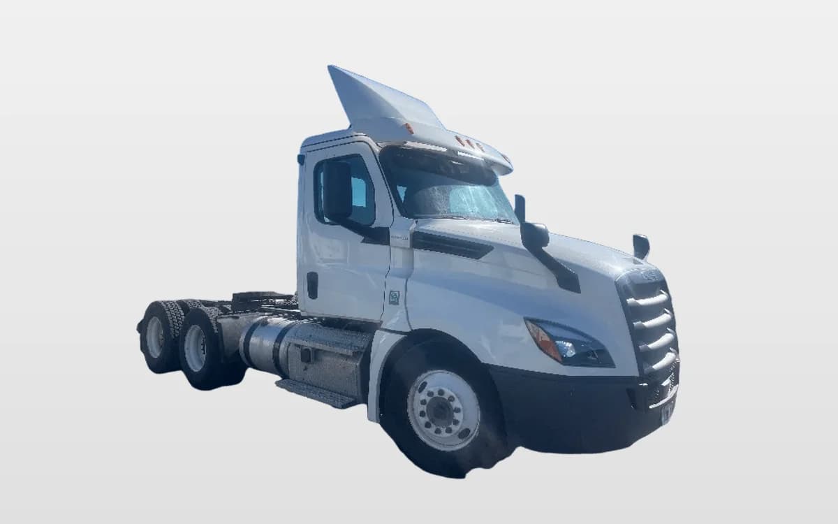 2020 Freightliner Cascadia in Middlefield, OH
