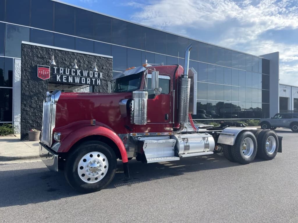 2014 Kenworth W900