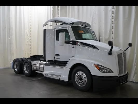 2027 Kenworth T680