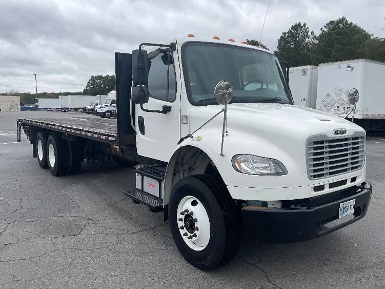 2019 Freightliner M2 106
