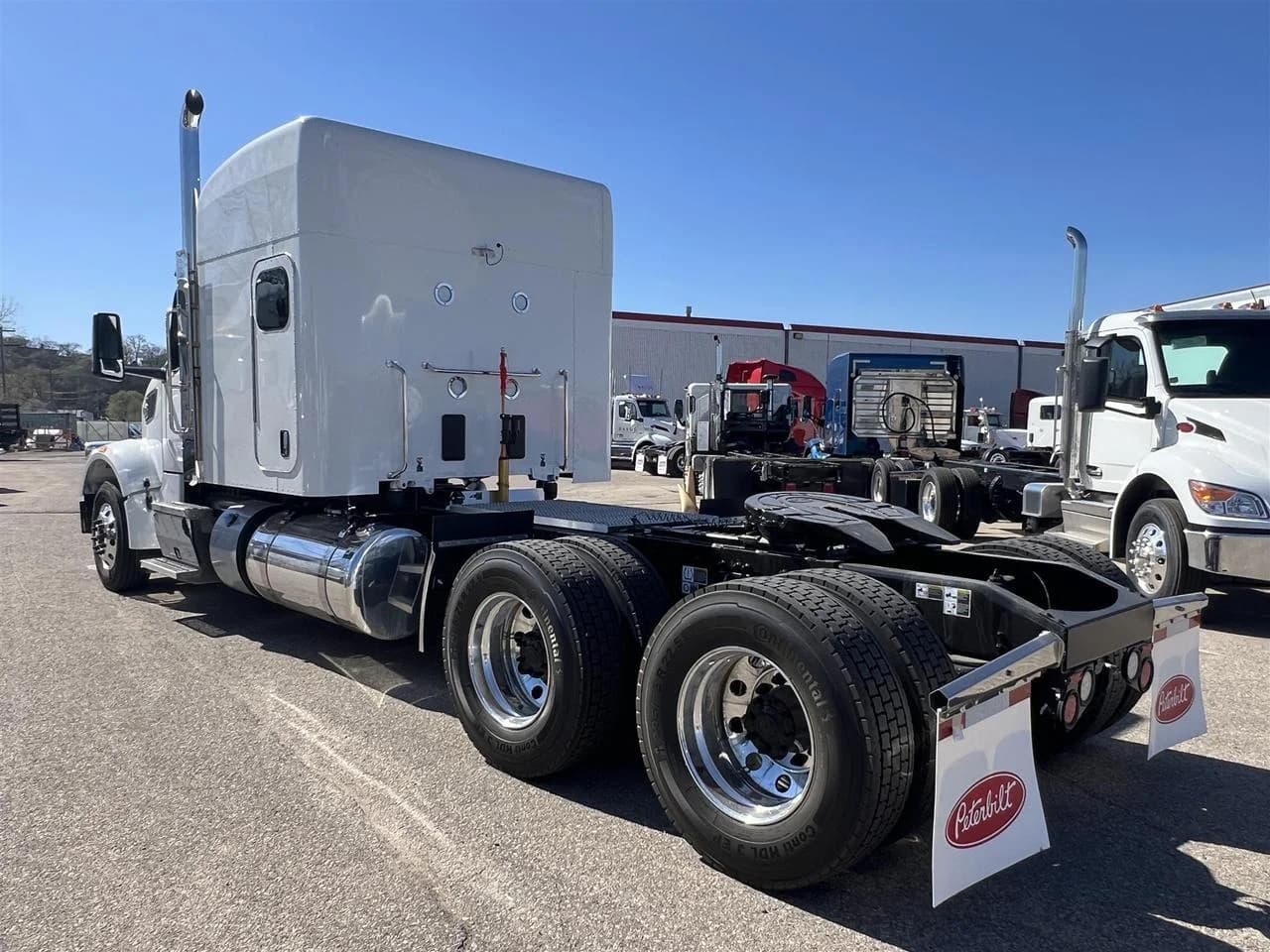 2027 Peterbilt 567
