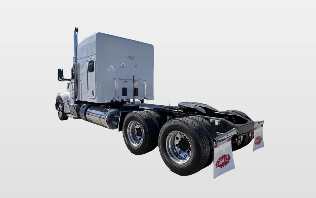 2027 Peterbilt 567 in South St. Paul, MN