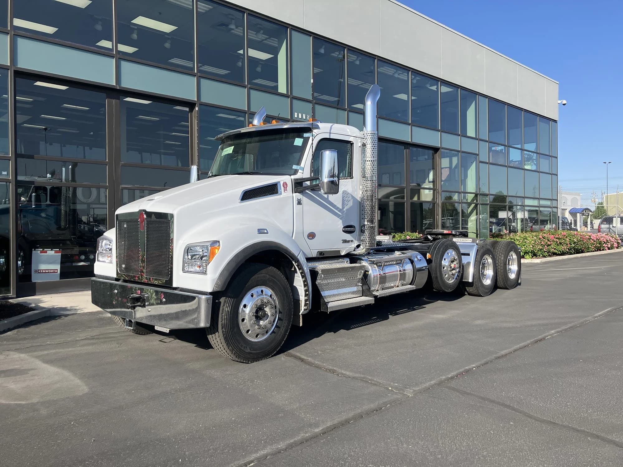 2026 Kenworth T880