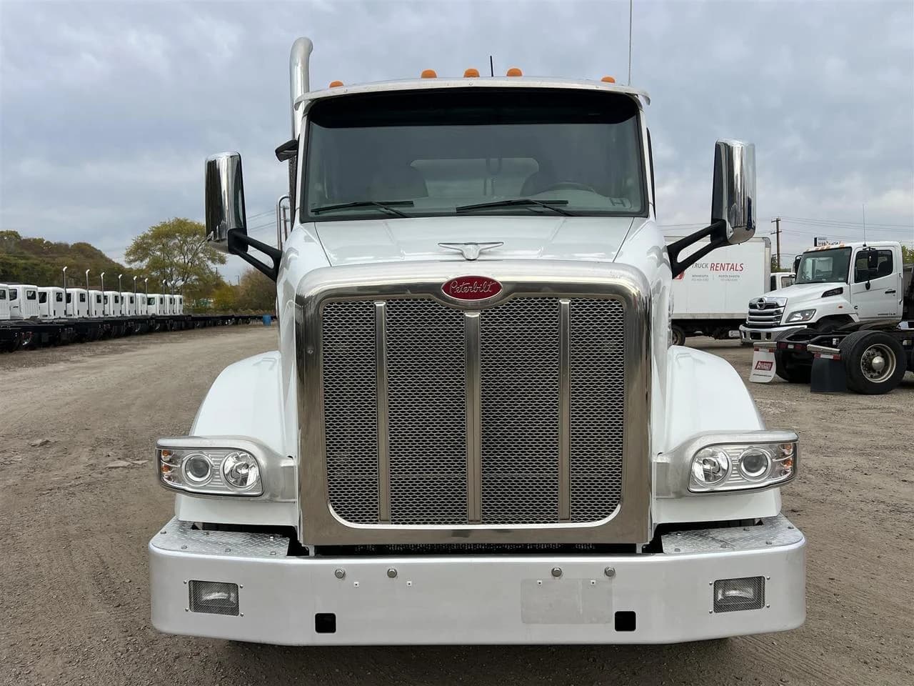 2021 Peterbilt 567