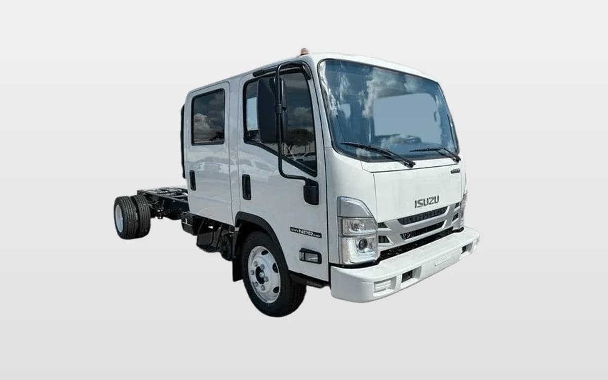 2025 Isuzu NPR