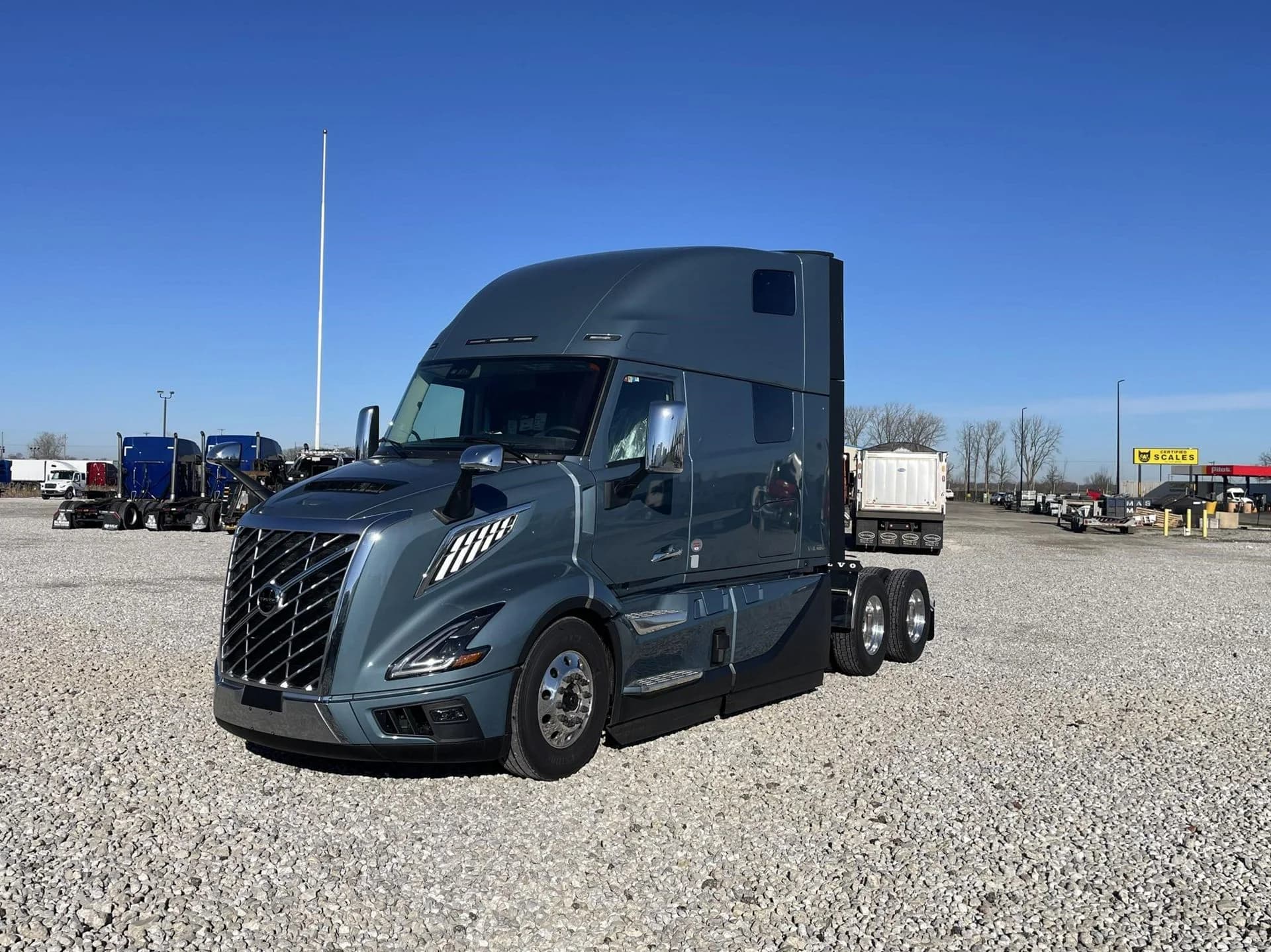 2027 Volvo VNL 860