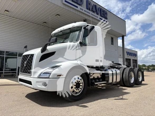 2026 Volvo VNR 640
