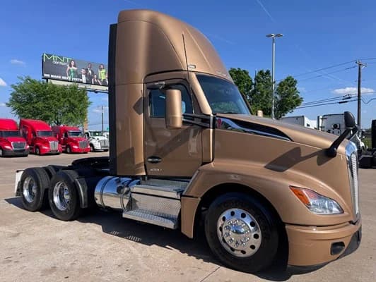 2023 Kenworth T680