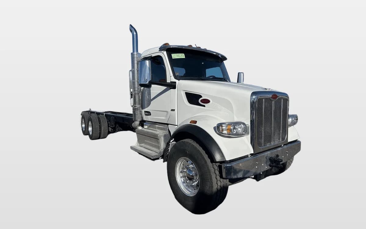 2025 Peterbilt 567