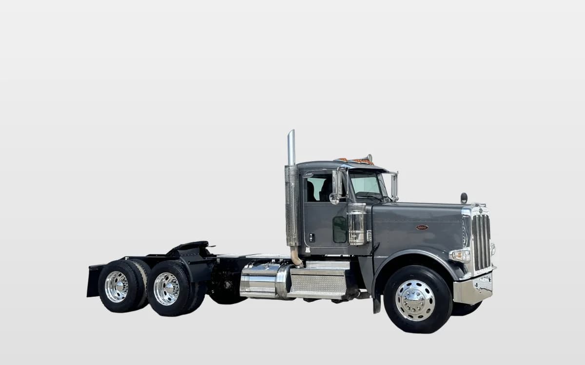 2022 Peterbilt 389