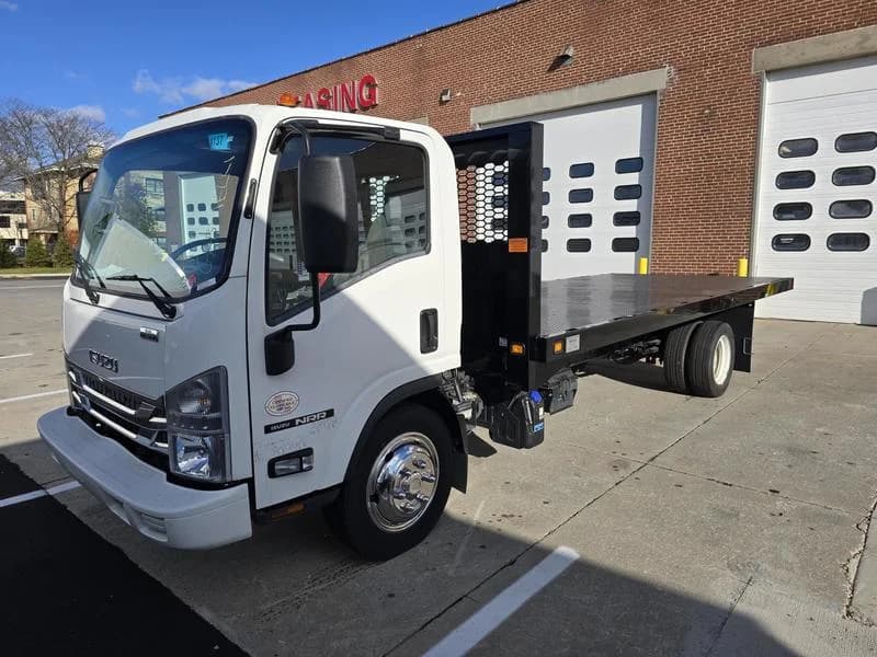 2022 Isuzu NRR