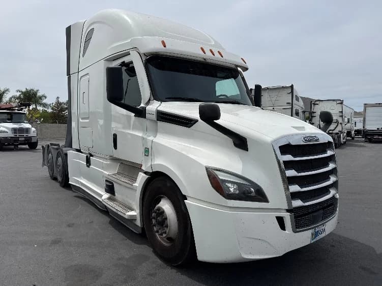 2020 Freightliner Cascadia