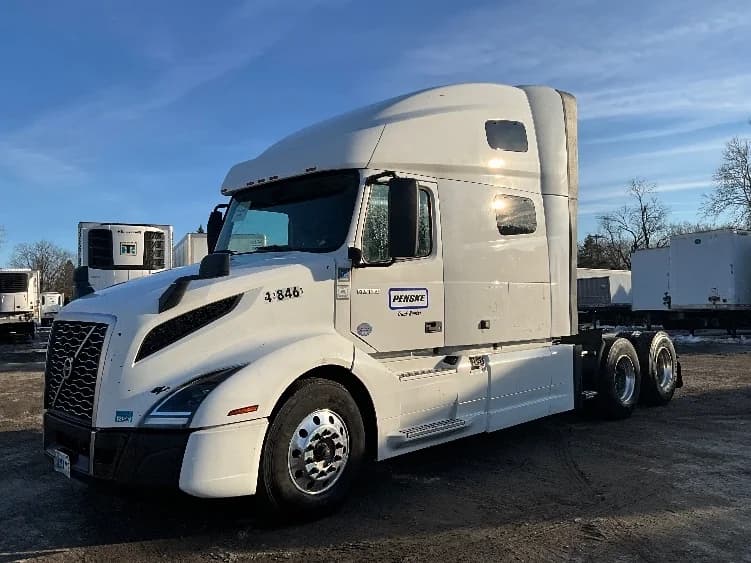 2022 Volvo VNL 760