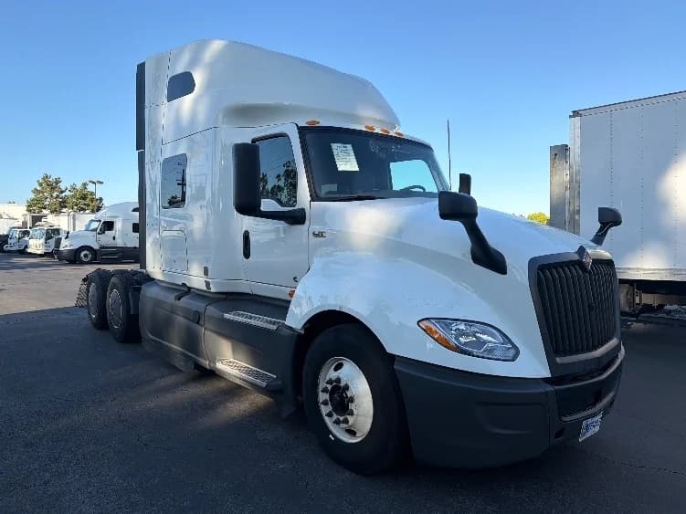 2023 International LT
