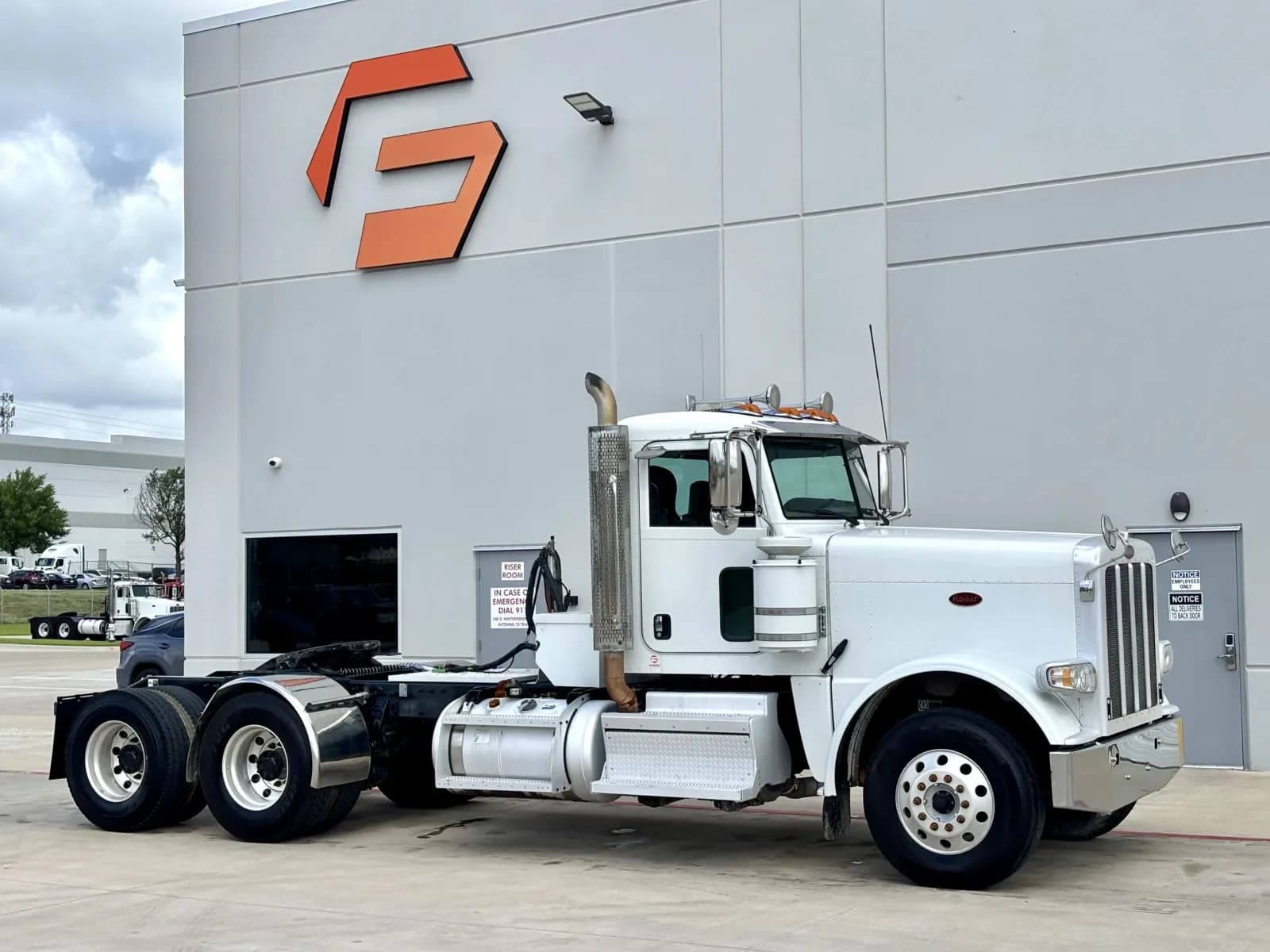 2018 Peterbilt 389
