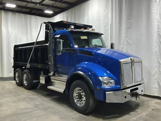 2027 Kenworth T880