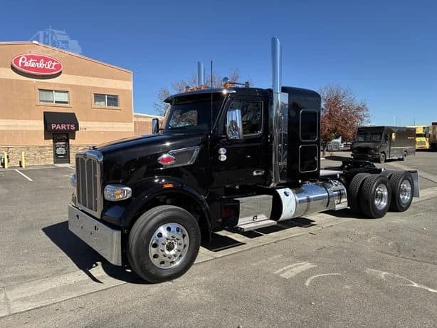 2027 Peterbilt 567