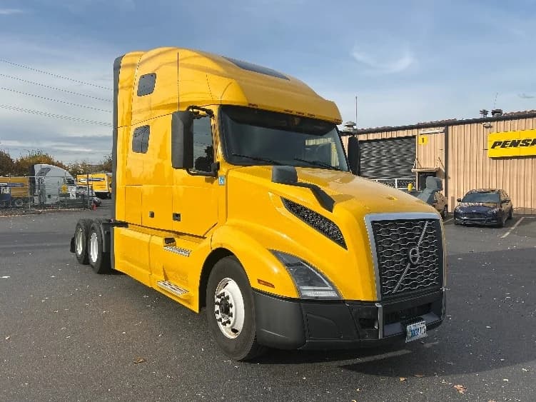 2022 Volvo VNL 760