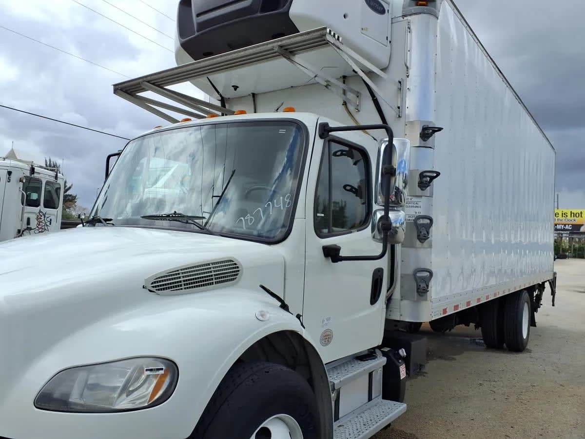 2018 Freightliner M2 106