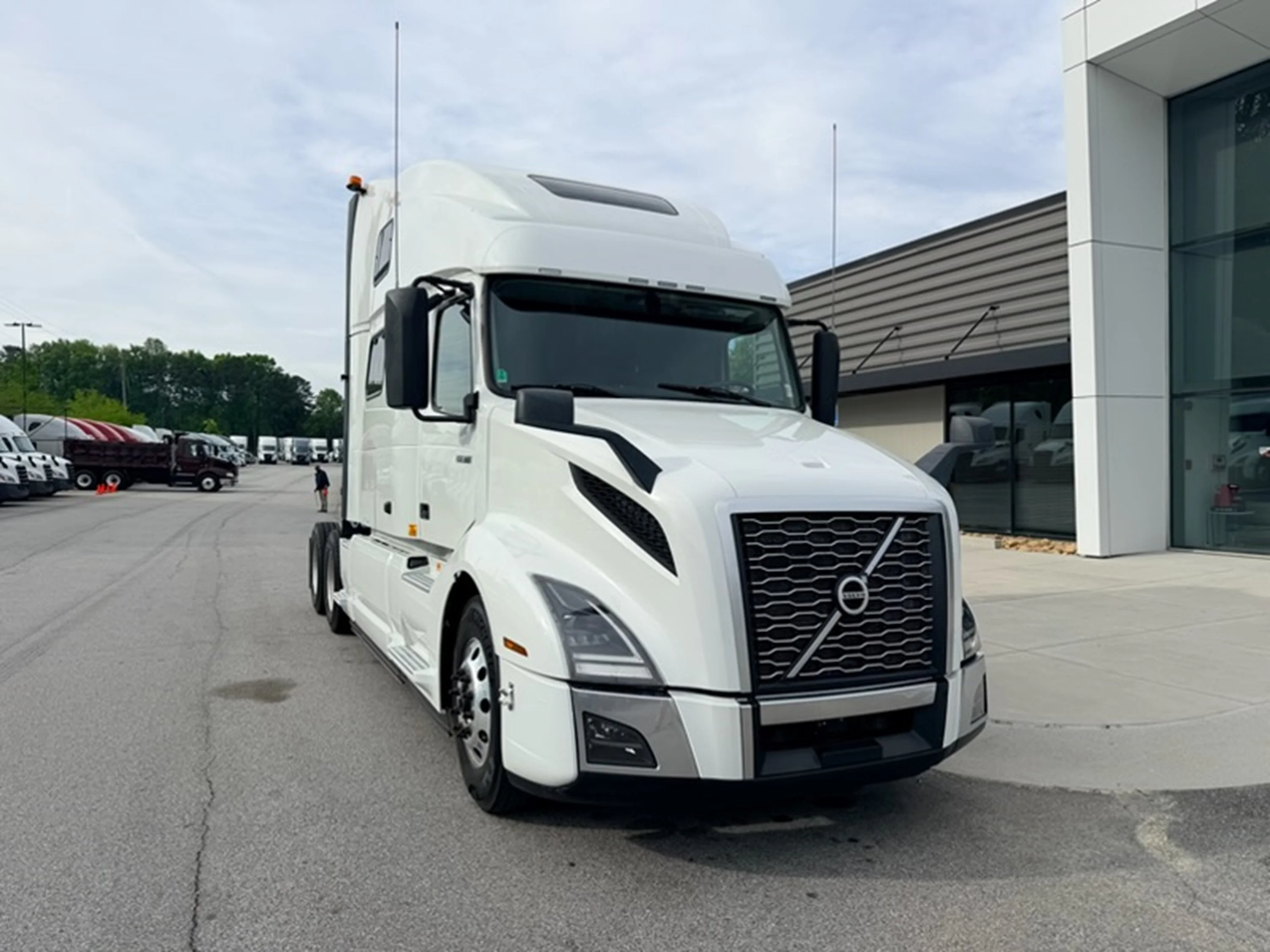 2024 Volvo VNL 860