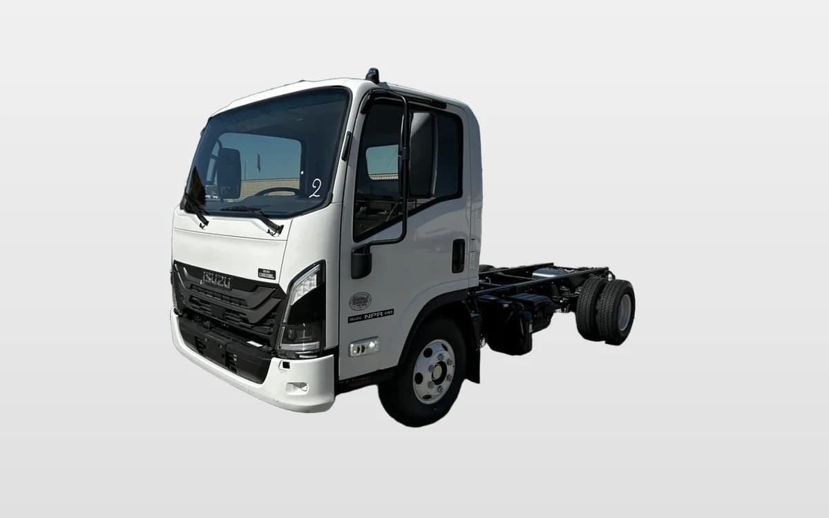 2025 Isuzu NPR