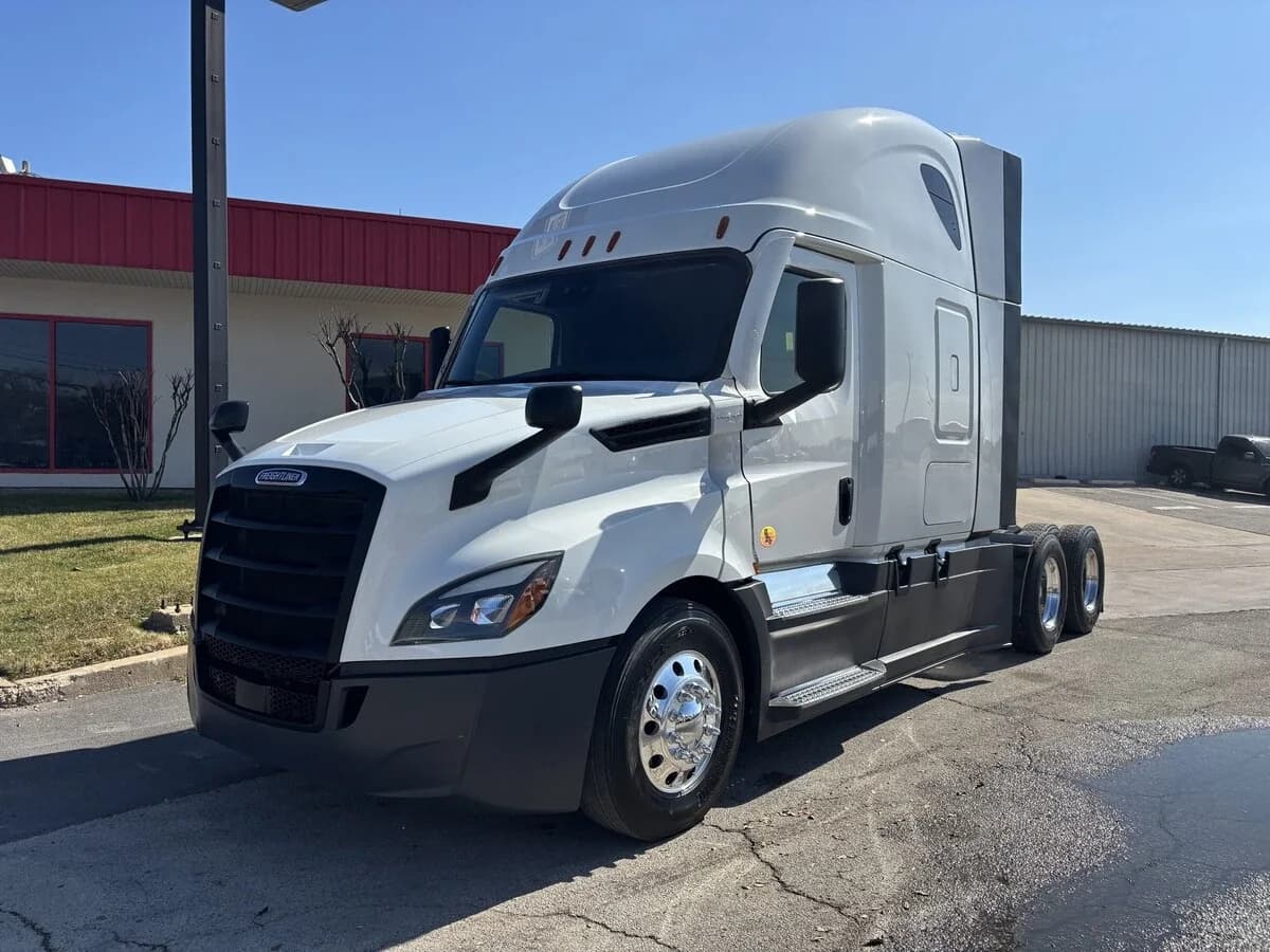 2024 Freightliner Cascadia